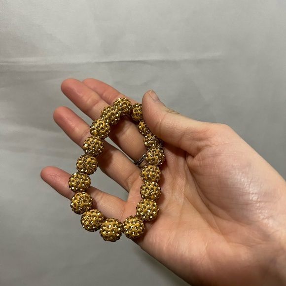 Elegant Gold Beaded Bracelet - Picture 1 of 4